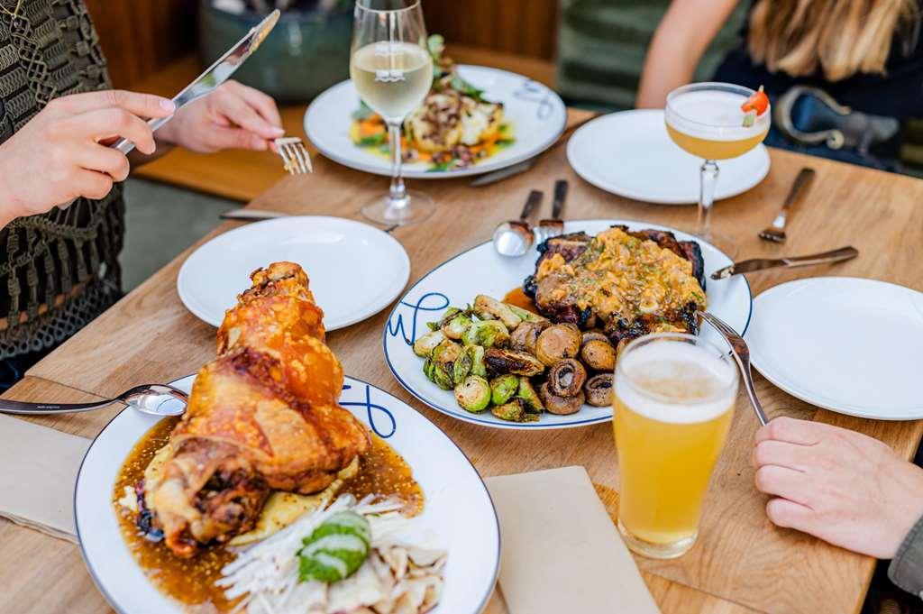 Coogee Bay Boutique Hotel Сидни Ресторант снимка